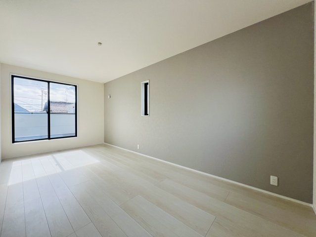 碧南市志貴町三丁目113番1『仲介手数料無料』新築戸建ての洋室