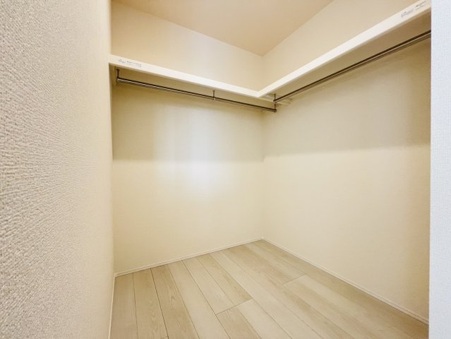 碧南市志貴町三丁目113番1『仲介手数料無料』新築戸建ての収納