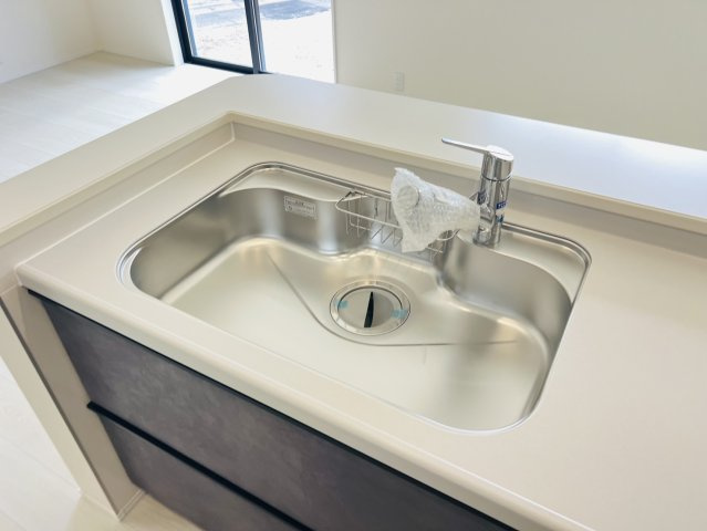 碧南市志貴町三丁目113番1『仲介手数料無料』新築戸建てのキッチン