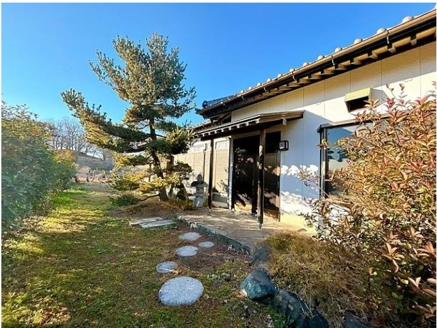 藤岡市上落合　中古1099の庭