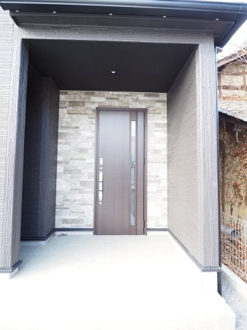 【玄関】 | Blooming　Garden　伊達市梁川町中久保　１号棟 | ★内覧予約で新米4kg★