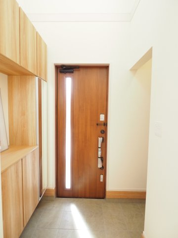 【玄関】 | Blooming　Garden　伊達市梁川町中久保　２号棟 | ★内覧予約で新米4kg★