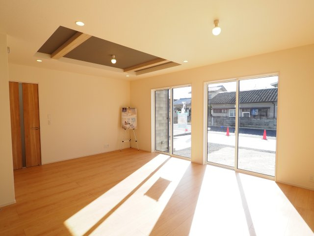 【居間・リビング】 | Blooming　Garden　伊達市梁川町中久保　２号棟 | ★内覧予約で新米4kg★