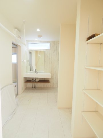 【脱衣所】 | Blooming　Garden　伊達市梁川町中久保　２号棟 | ★内覧予約で新米4kg★