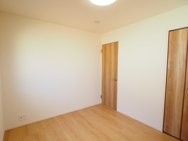 【洋室】 | Blooming　Garden　伊達市梁川町中久保　２号棟 | ★内覧予約で新米4kg★