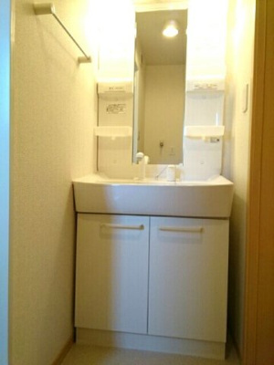 【洗面所】 | グレイス　Ｖｉｌｌａ　Ⅱ | 【グレイス　Ｖｉｌｌａ　Ⅱ】使いやすい洗面所です