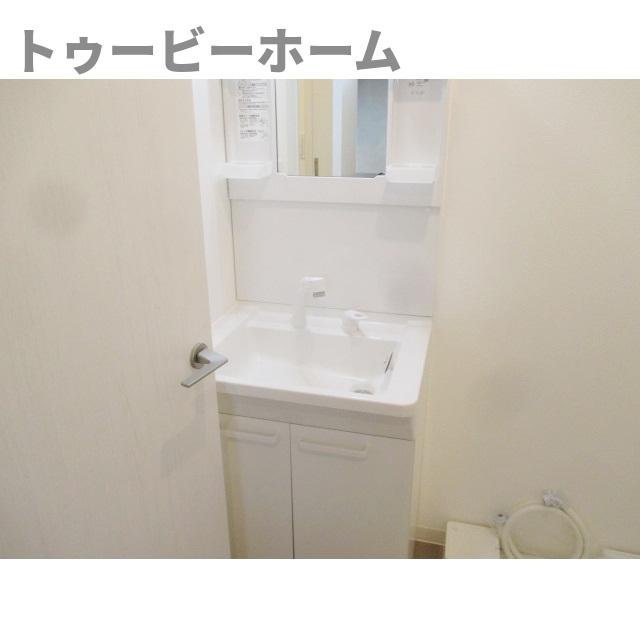 ジーメゾン入間東藤沢グリシーヌの独立洗面台|独立洗面台あり、毎朝おしゃれに忙しい女性の方におすすめです