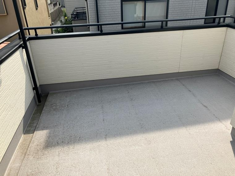 太田窪戸建のバルコニー|バルコニーがあります