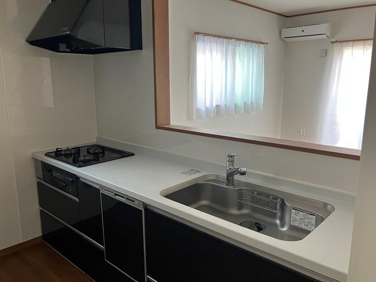 太田窪戸建のキッチン|使いやすいキッチンです