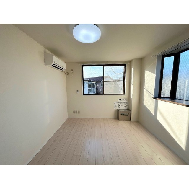 トワイ・ライト・ビルの居間・リビング|ゆったり過ごせるリビングです