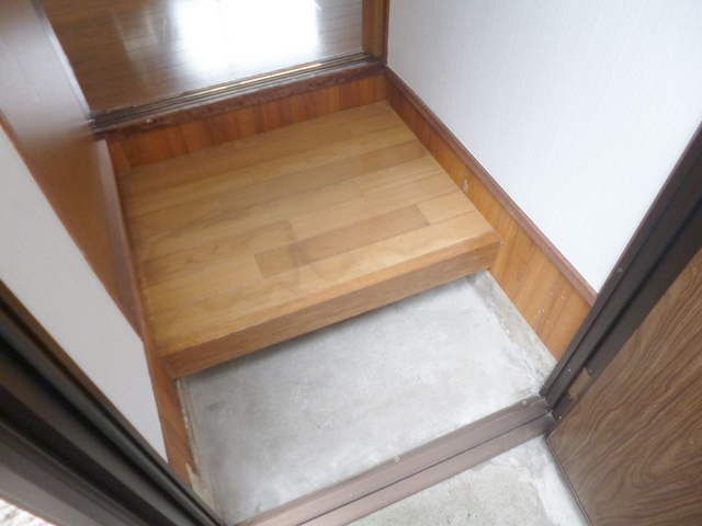 岡本荘の玄関|玄関スペースです♪