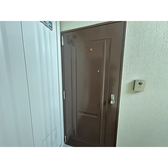 東大宮ハウス2号棟の玄関|落ち着いた玄関です