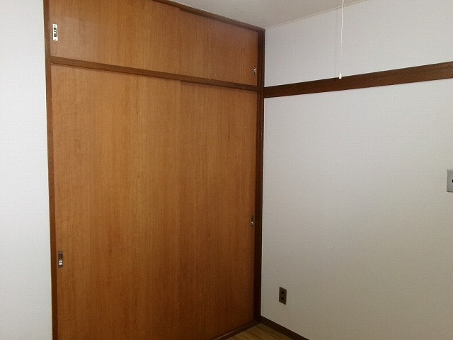 川口寿コーポの収納|ちょっとした収納スペースも充実しています