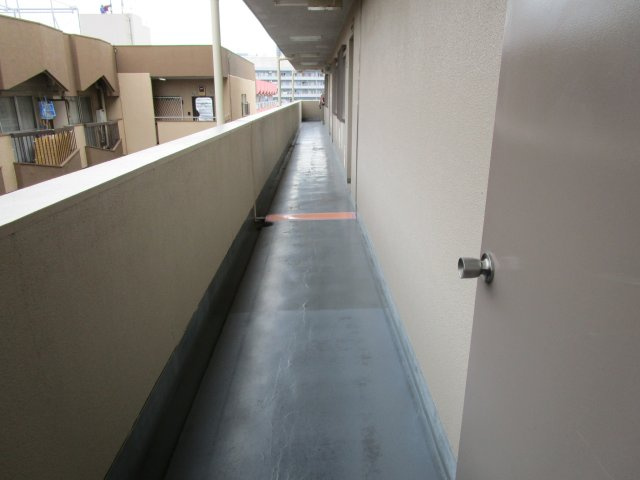 川口寿コーポのバルコニー|バルコニー付きです