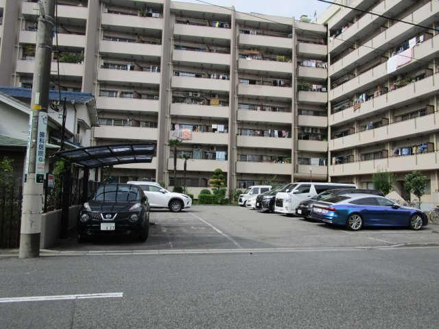 川口寿コーポの駐車場|駐車場です