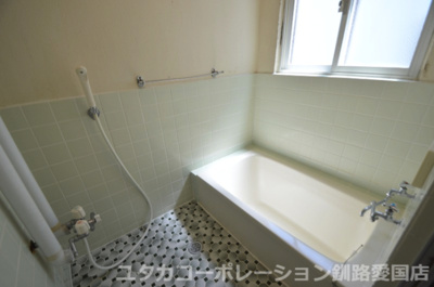 【浴室】 | ◎収益物件◎喜多町借家・アパート 2棟一括売り物件 | 借家のお写真になります