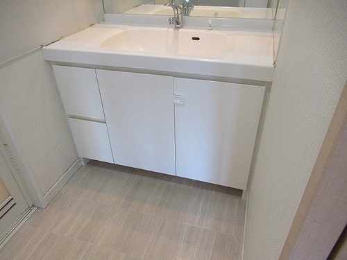 ヒューマインド博多アーバニスタの洗面所|洗面化粧台