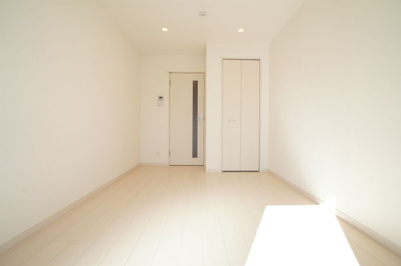 リブリ・アイ＆SHの内装|明るい色調の室内です