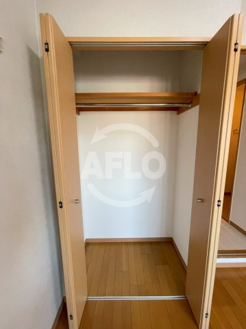 ヴィラージュ田辺の収納|ヴィラージュ田辺　クローゼット