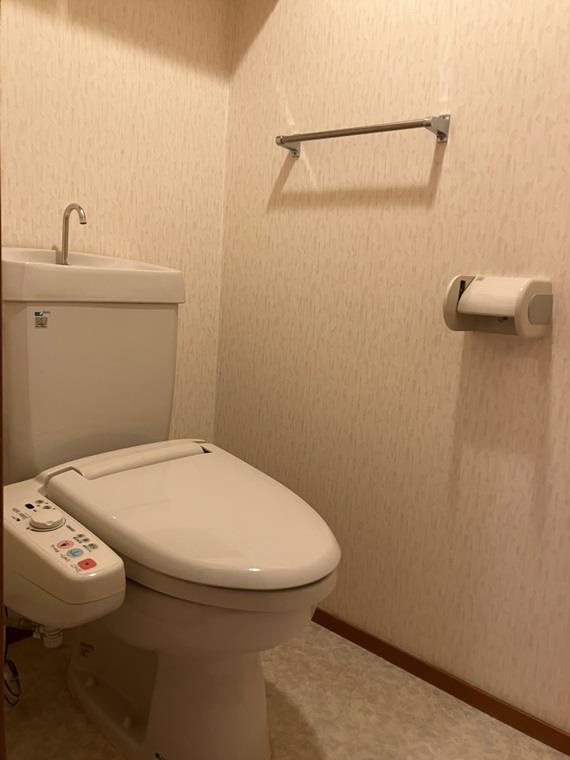 ヴィルヌーブ浦和常盤のトイレ|コンパクトで使いやすいトイレです