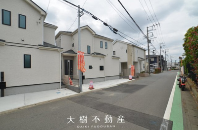 【前面道路含む現地写真】 | 綾瀬市深谷中4丁目 新築戸建て 全2棟【仲介手数料無料】