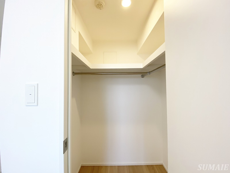 BPRレジデンス王子の収納|寝室のウォークインクローゼットです☆