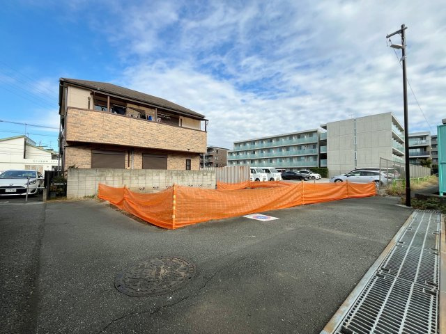 練馬区北町6丁目 限定1区画の前面道路含む現地写真|南東側は通路となっております
小中学校徒歩10分圏内　お買い物施設も充実した便利な住環境
駅も近く雨の日もアクティブに動ける立地です