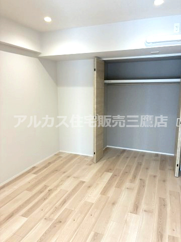 府中武蔵野ハイライズの洋室