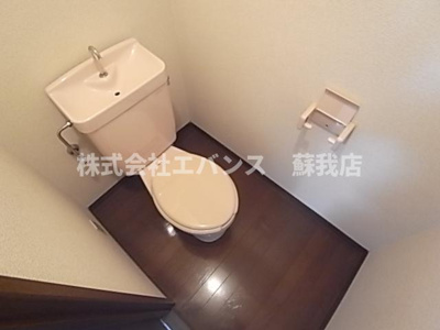 【トイレ】 | ラインヴィラ今井 | ゆったりとした空間のトイレです