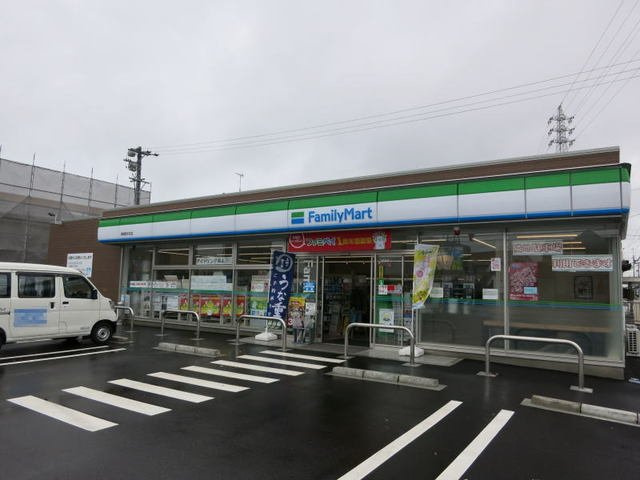 メゾン　オリンピアの周辺|ファミリーマート 岡崎西大友店まで500m