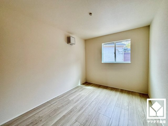 八幡市男山吉井　第１期１号棟の寝室