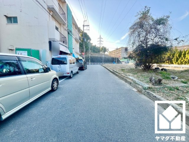 八幡市男山吉井　第１期１号棟の前面道路含む現地写真|12月20日　現地写真更新