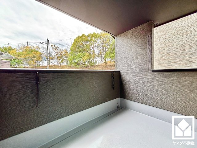 八幡市男山吉井　第１期１号棟のバルコニー