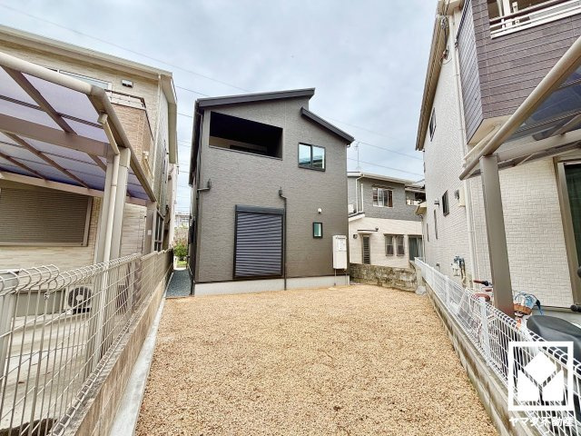 八幡市男山吉井　第１期１号棟