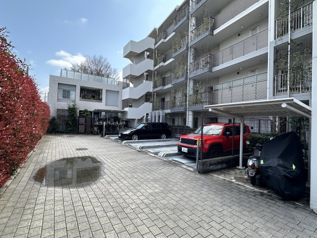 エコヴィレッジ志木の駐車場|敷地駐車場
