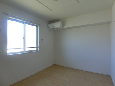 【洋室】 | キングビートル | イメージ204号室の写真