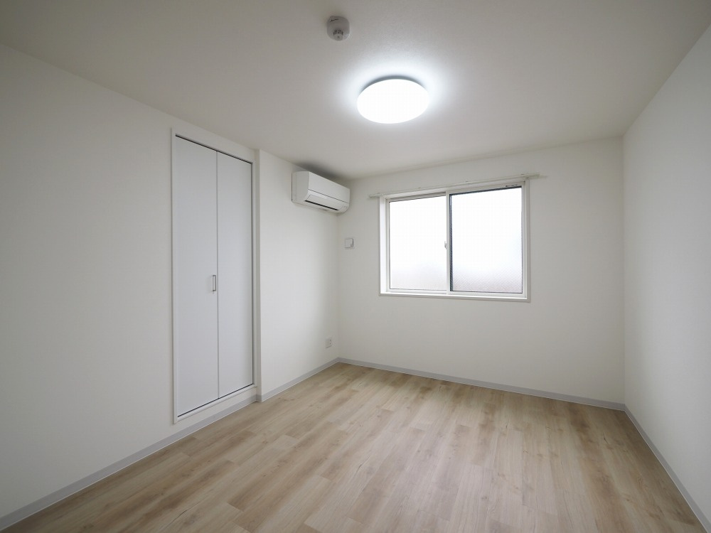 エス.フィールド奏の洋室