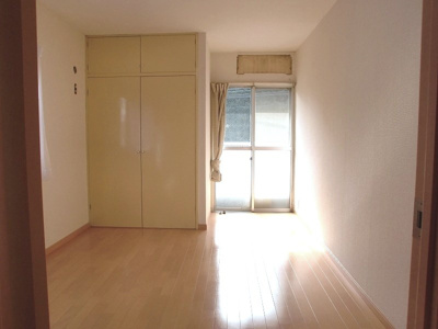 【居間・リビング】 | 東和マンション | 同物件別号室参考写真