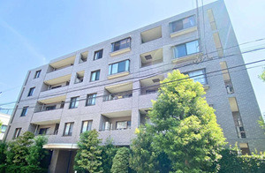 フェアロージュ北沢の外観