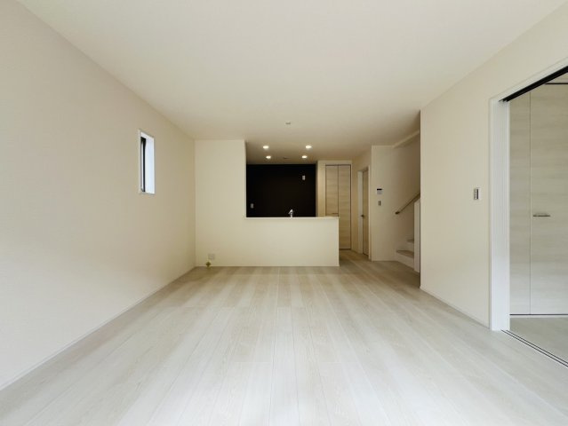 碧南市志貴町三丁目113番1『仲介手数料無料』新築一戸建て・建売の居間・リビング