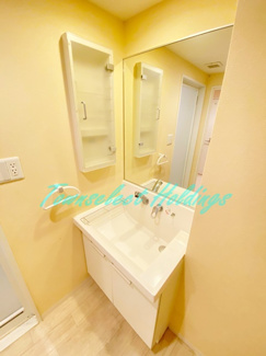 【洗面所】 | サンハイム戸塚 | 明るい洗面所です