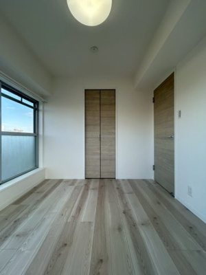 【洋室】 | 秀和大山レジデンス | 落ち着いた色調の洋室です