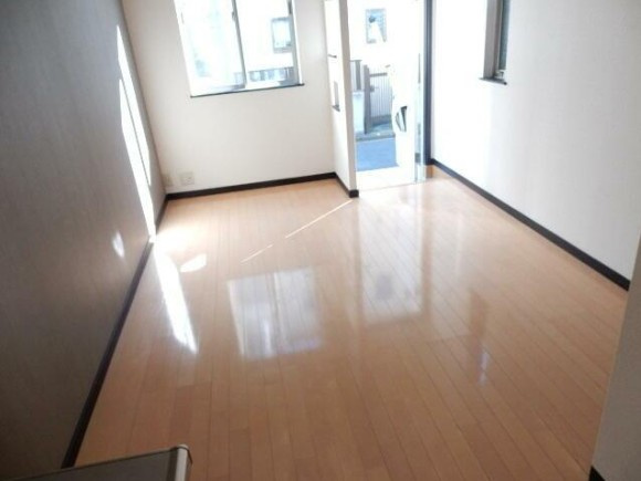 ラ・セルジュの居間・リビング