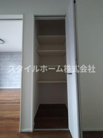 豊川市蔵子六丁目貸家の収納