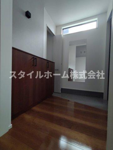 豊川市蔵子六丁目貸家の居間・リビング