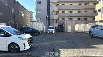 【駐車場】 | ヒューマンズ沖野上