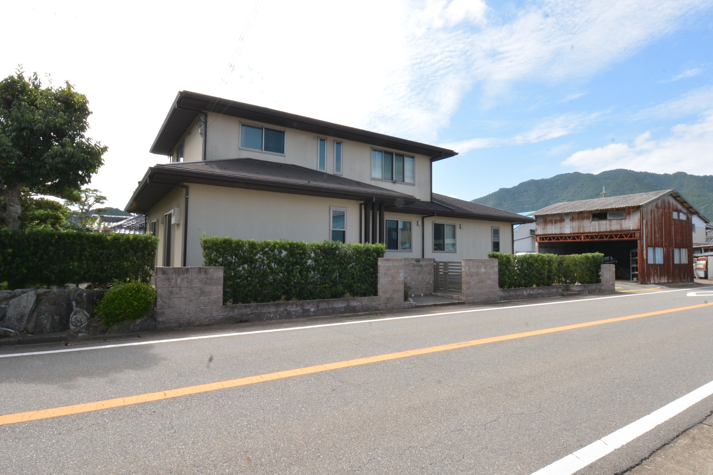 丹波市氷上町成松の中古一戸建の外観