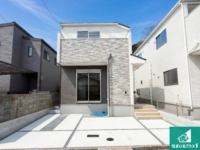 18(土)19(日)現地説明会　大津市鶴の里　全2邸の外観|お客様に長く安心して住んでいだだける事にこだわった家づくり！住んでからのアフターサービスにもしっかりと取り組んでいます！