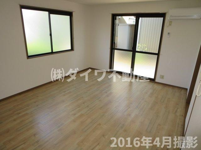 マノウールSAKAEの居間・リビング