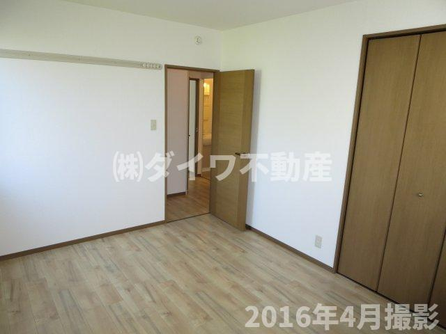 マノウールSAKAEの洋室